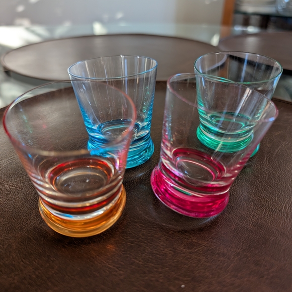 Fun Roly Poly Shot Glasses - Picture 6 of 7